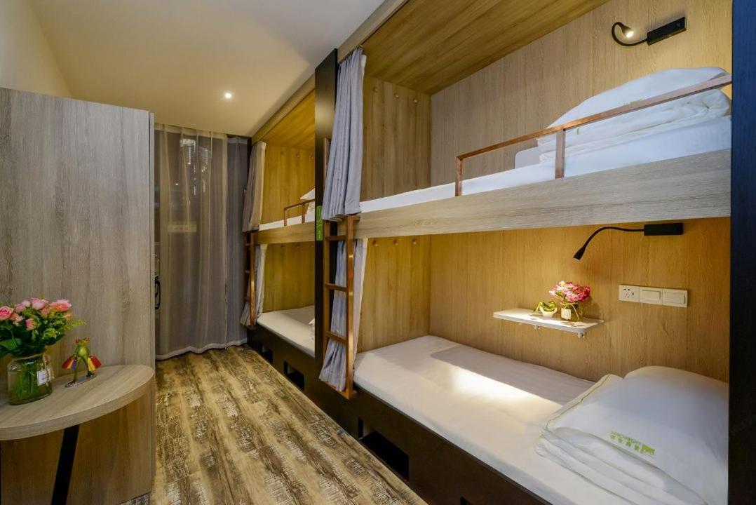 Heye International Youth Hostel Csungking Kültér fotó