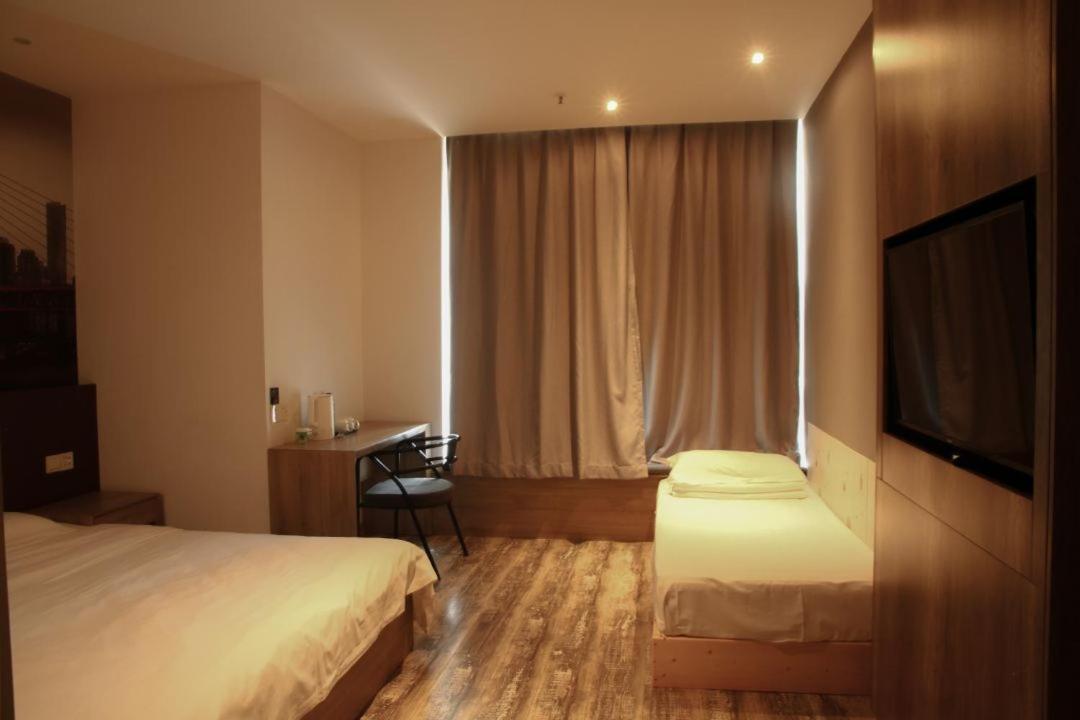 Heye International Youth Hostel Csungking Kültér fotó